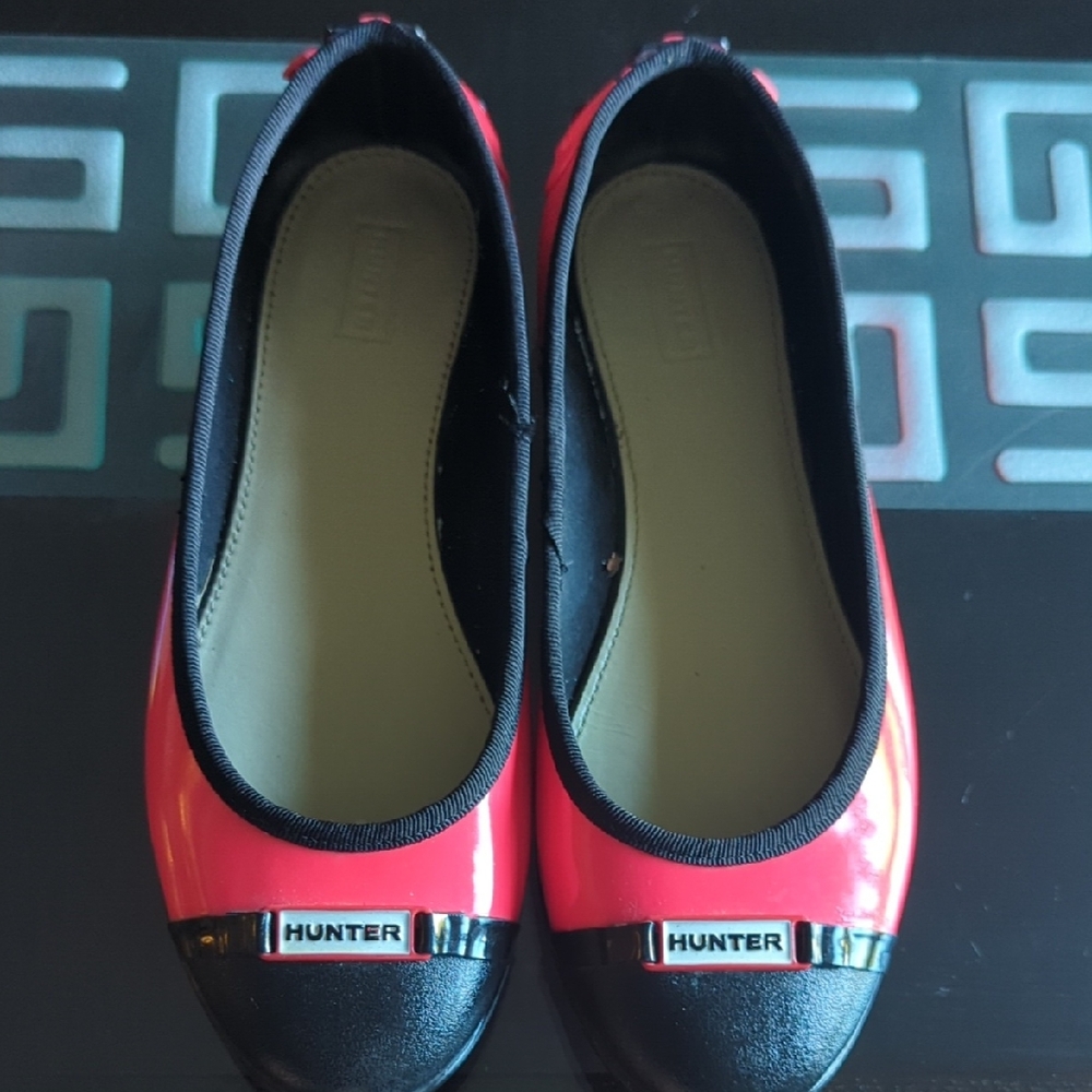 Hunter Women's Vibrant Red Flats